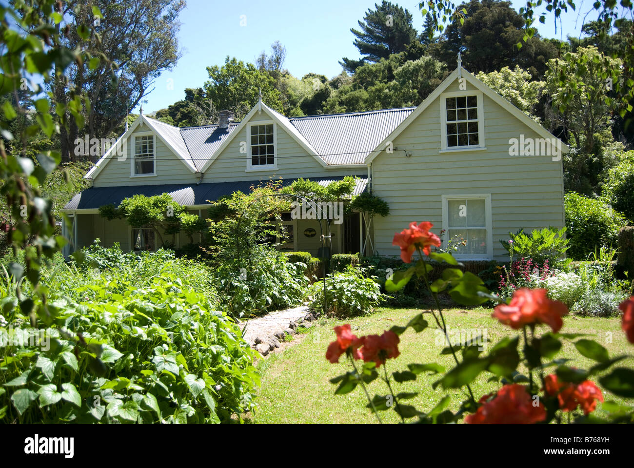 Old colonial homestead, Pigeon Bay, Banks Peninsula, Canterbury, New