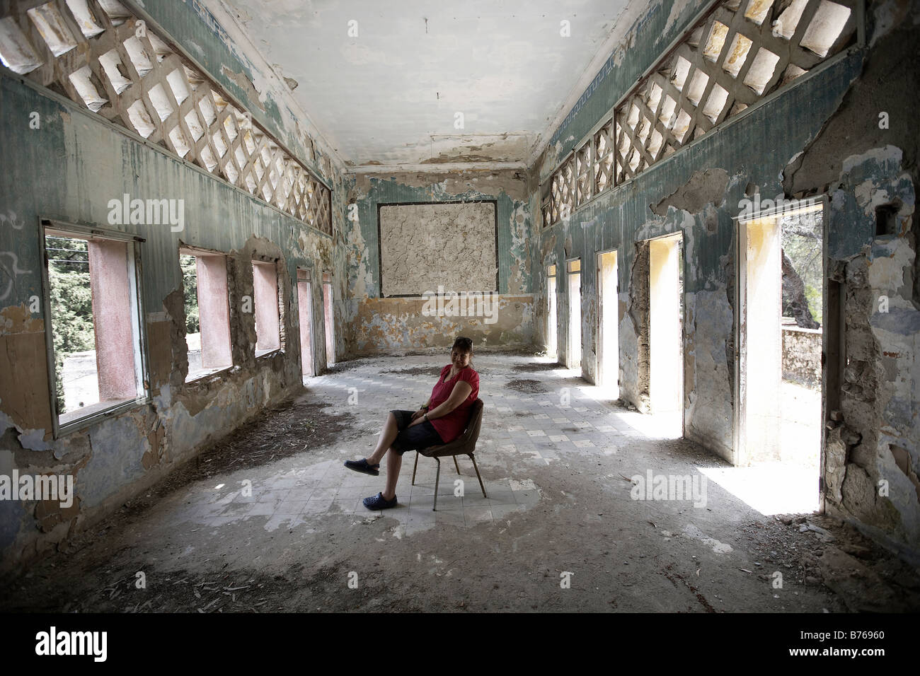 Greek old woman alone on hi-res stock photography and images - Alamy