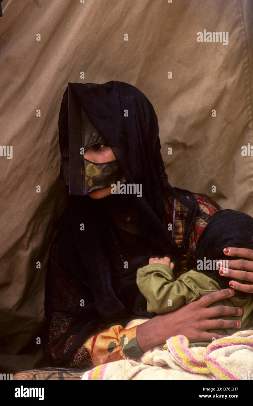 Bedouin woman child hi-res stock photography and images - Alamy