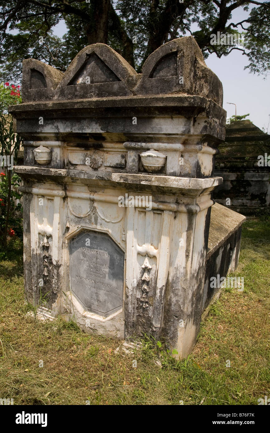 Christian graveyard india hires stock photography and images Alamy