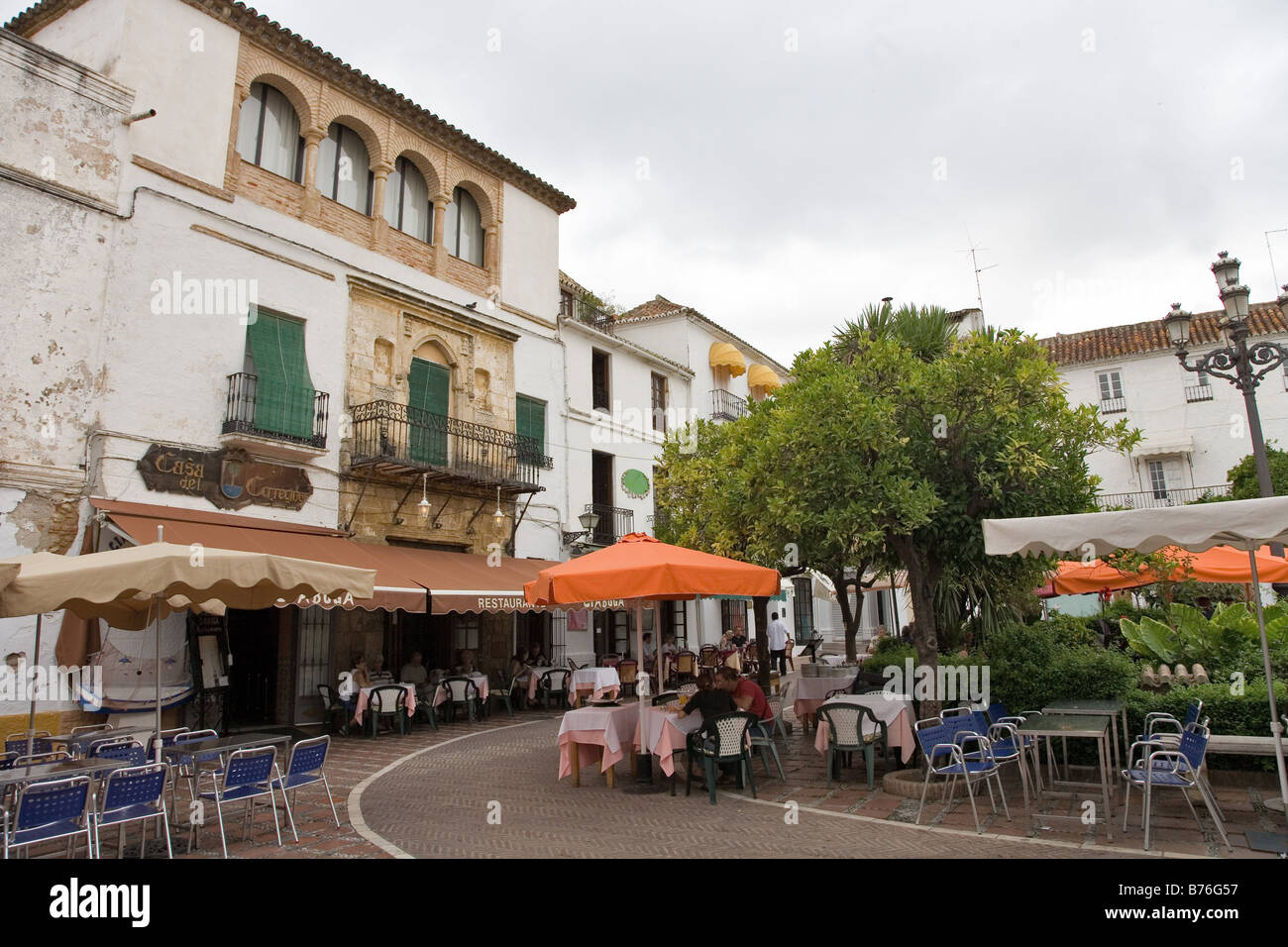 geography / travel, Spain, Marbella, gastronomy, restaurant Salduba Pub,  sports port Puerto Banus, Andalusia, tables and chairs, harbour,  Additional-Rights-Clearance-Info-Not-Available Stock Photo - Alamy