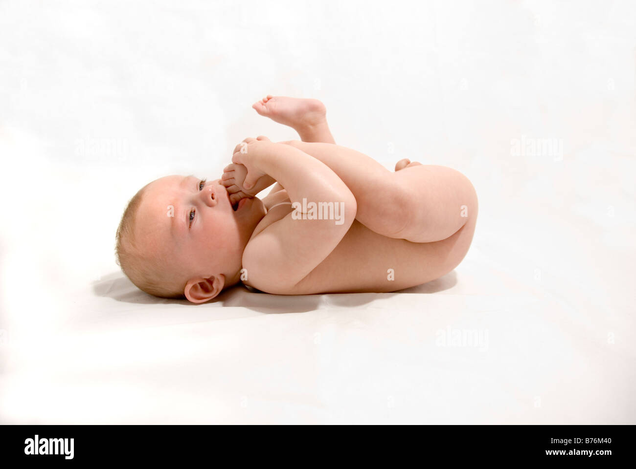Nude lie baby photos -