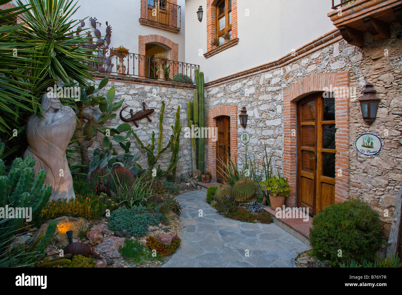 CACTUS GARDEN AND ROOMS at the hotel POSADA DE LAS MINAS in the ghost town  of MINERAL DE POZOS GUANAJUATO MEXICO Stock Photo - Alamy