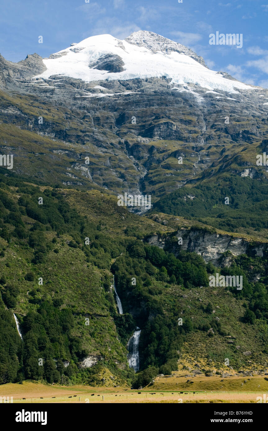 The Forbes Mountains from the Rees Valley, Rees Dart track, Mount Aspiring National Park, South Island, New Zealand Stock Photo