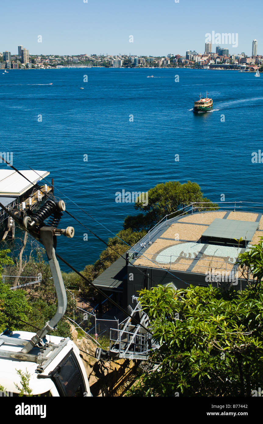 Cable-car and ferry terminal at Sydney's Taronga Zoo Stock Photo - Alamy