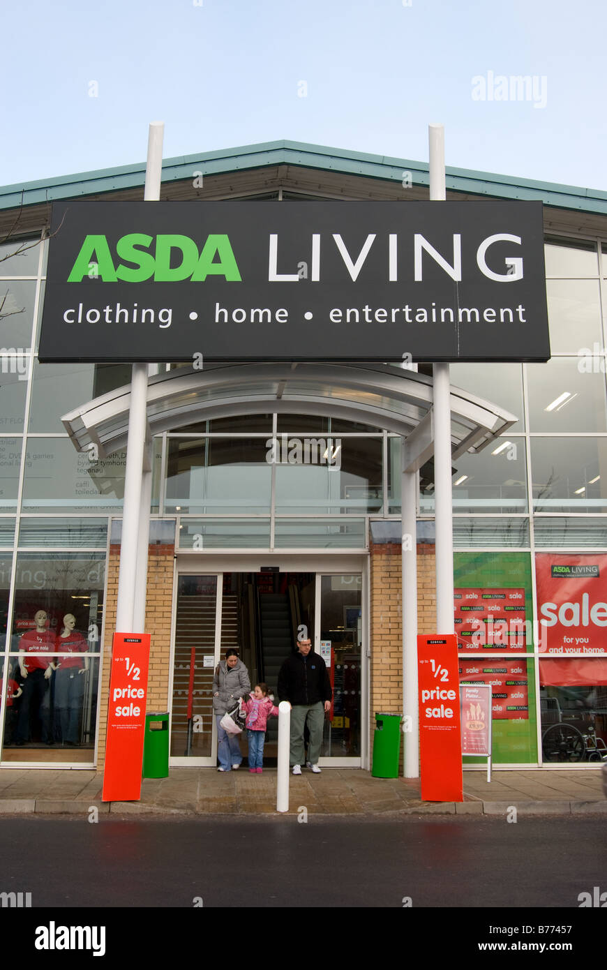 Asda Store Front High Resolution Stock Photography And Images Alamy