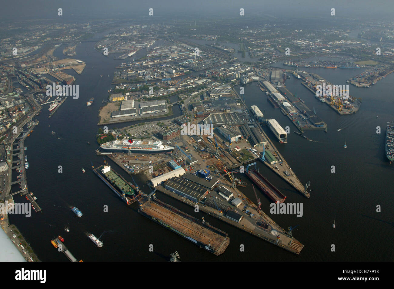 Aerial photograph, drydock Elbe 17, cruise ship, Queen Mary 2 in dock, Outer Alster Lake, Hamburg, Germany, Europe Stock Photo