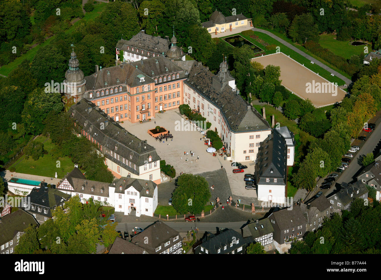 Aerial photograph, Berleburg Castle with Orangery, Bad Berleburg