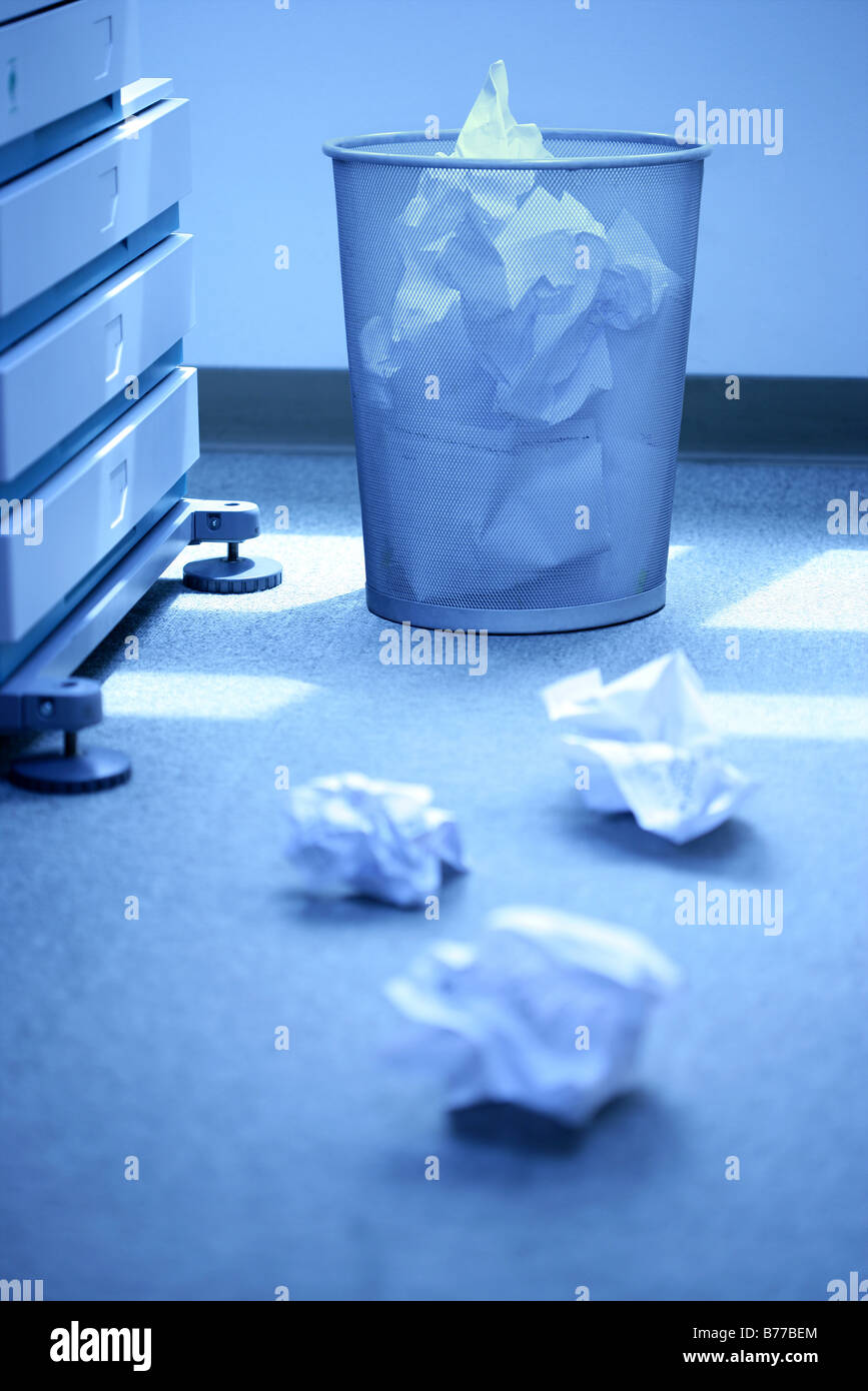 Office Trash can Paper Stock Photo Alamy