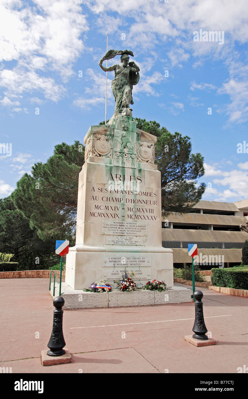 War memorial, Arles, Bouches-du-Rhone, Provence-Alpes-Cote d'Azur, Southern France, France, Europe Stock Photo