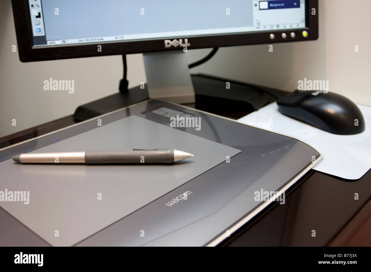 Wacom intuos 3 pen tablet hi-res stock photography and images - Alamy