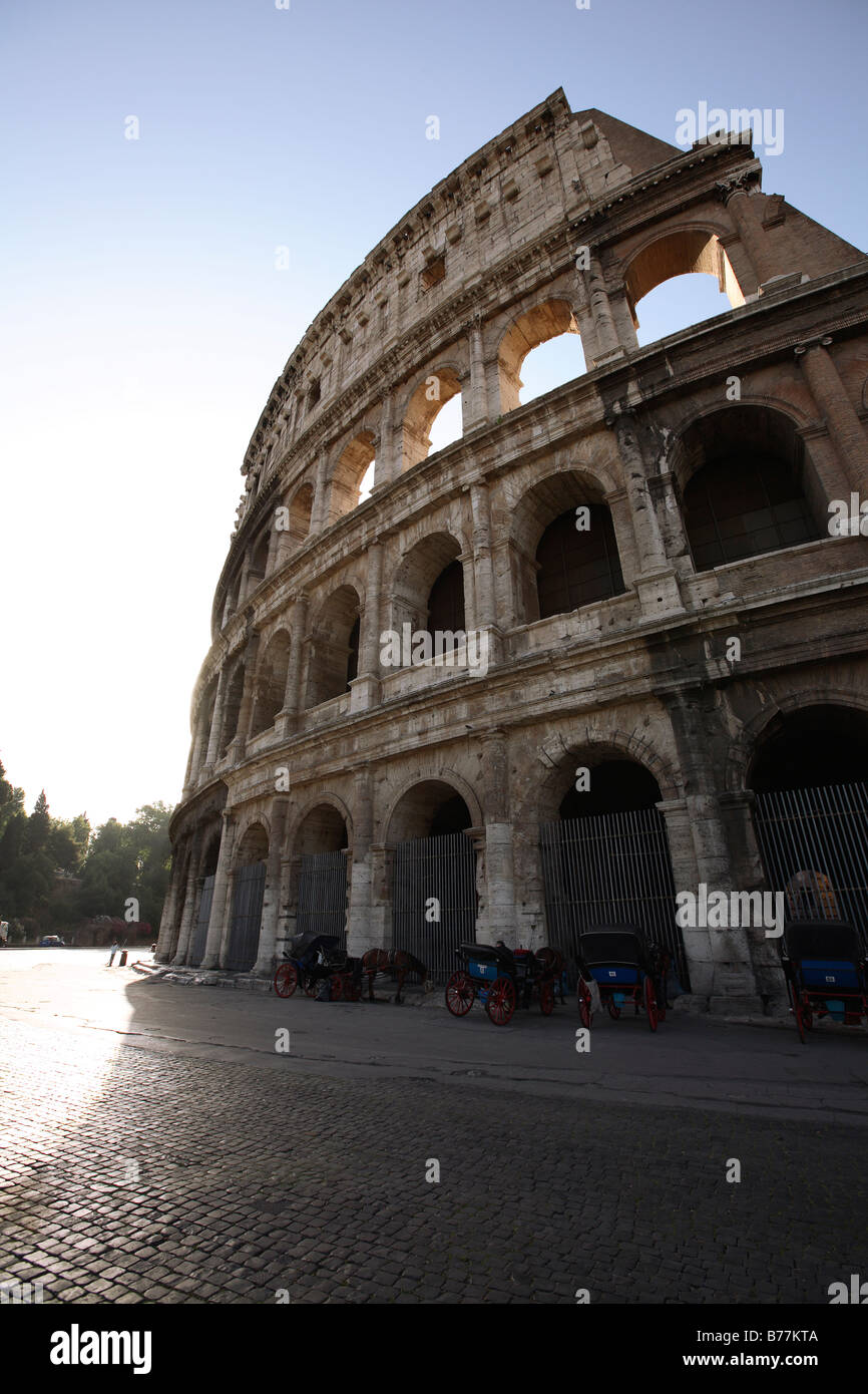 Colosseum sunrise rome italy hi-res stock photography and images - Alamy