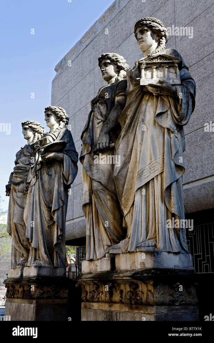 Four caryatids from the facade of the old Kunsthalle, Art Hall, Duesseldorf, Rhineland, North Rhine-Westphalia, Germany, Europe Stock Photo