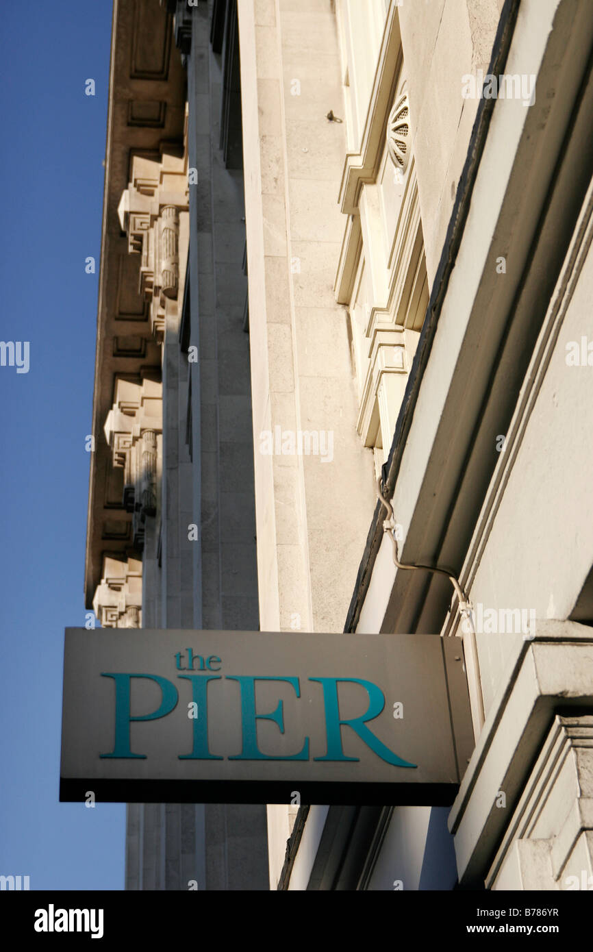 The Pier shop sign on Tottenham Court Road, now closed after going into administration in December 2008 Stock Photo
