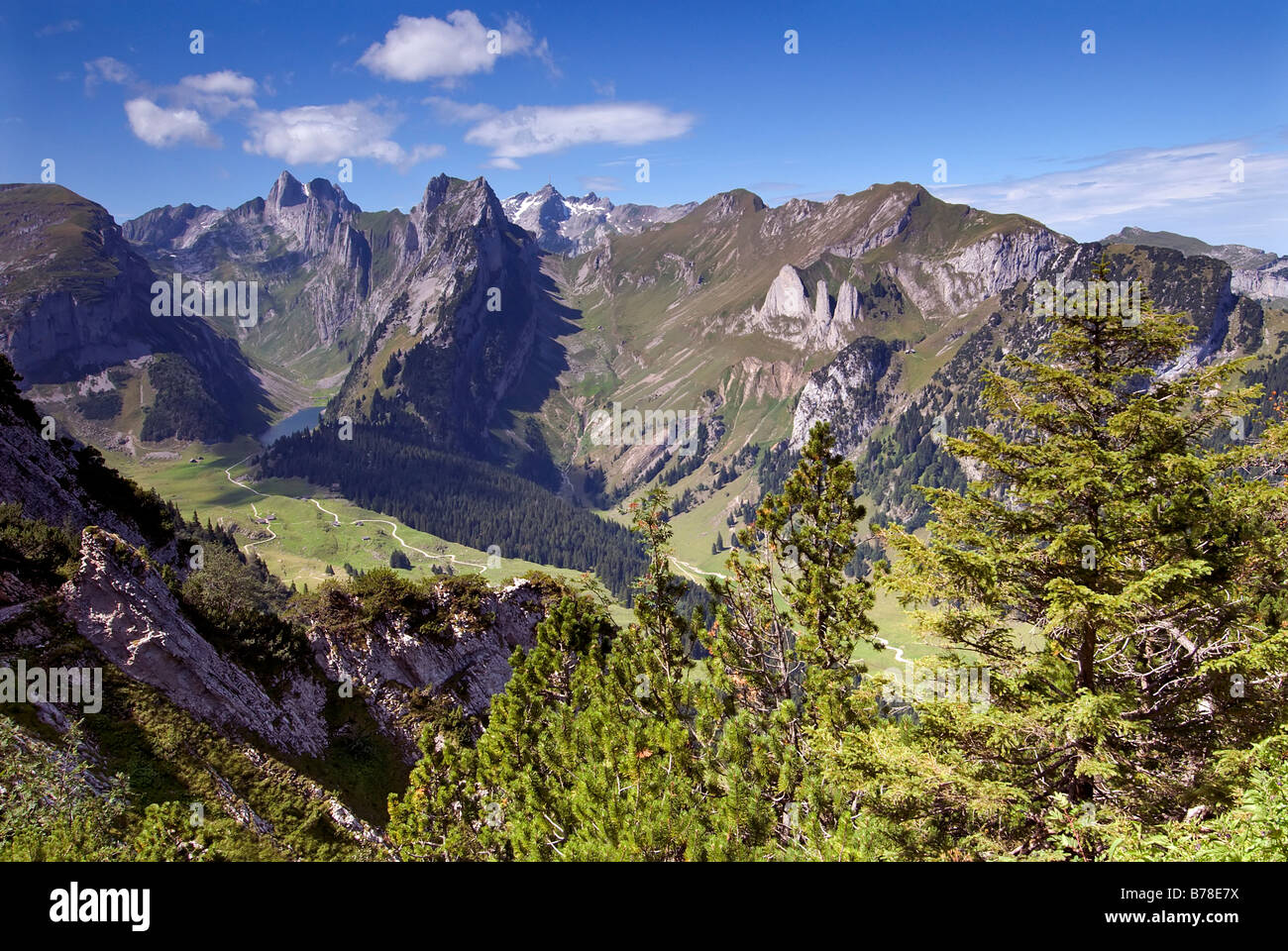 Landscape in the Alpstein Alps, Mt Saentis, 2502 m, and Faelensee Lake, Cantons of Appenzell Ausserrhoden, Appenzell Innerrhode Stock Photo