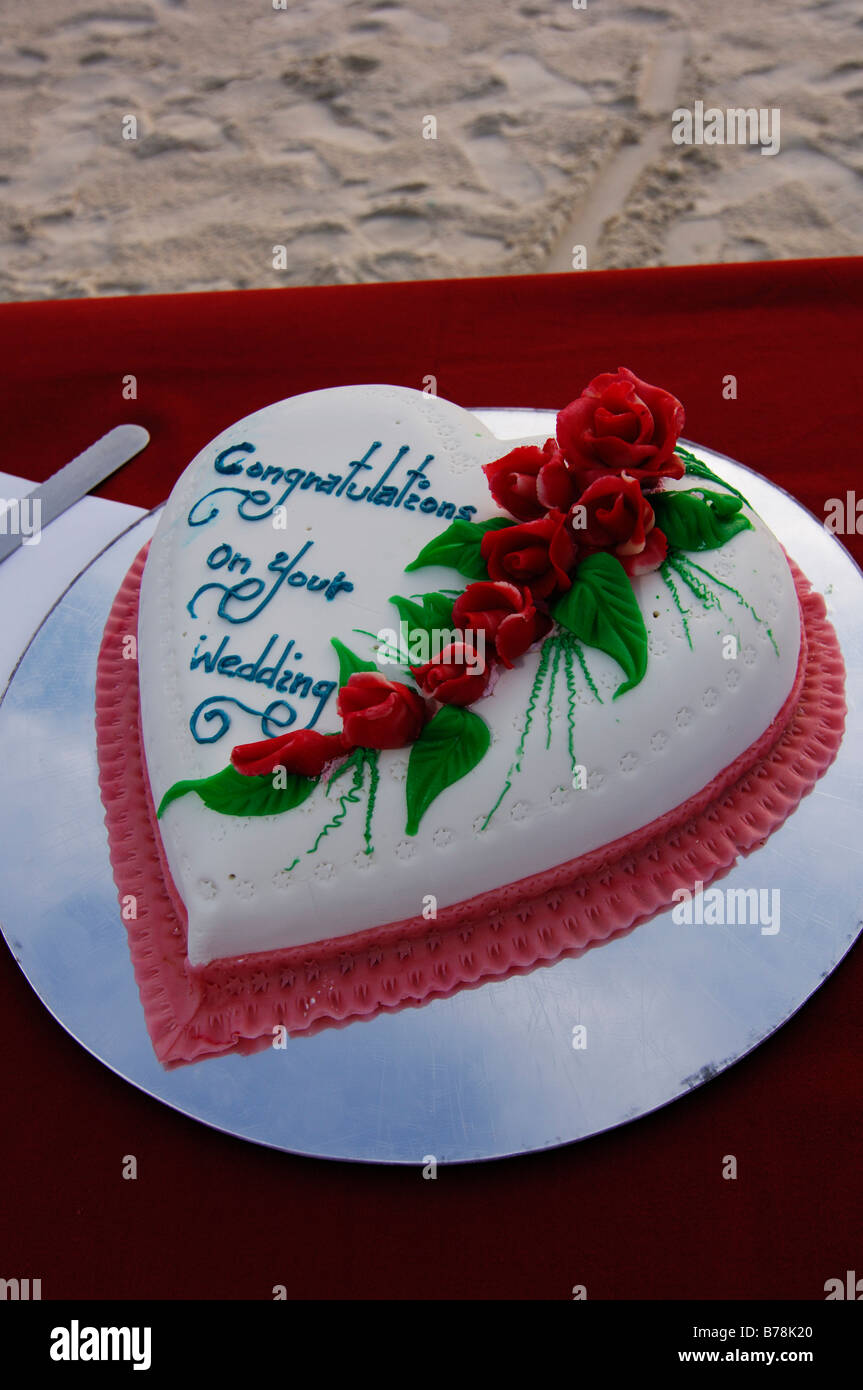 Wedding cake, wedding ceremony on The Maldives, Laguna Resort, The Maldives, Indian Ocean Stock Photo