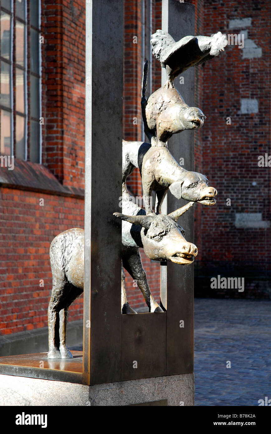 Town Musicians of Bremen in Skarnu iela street, a present from the city