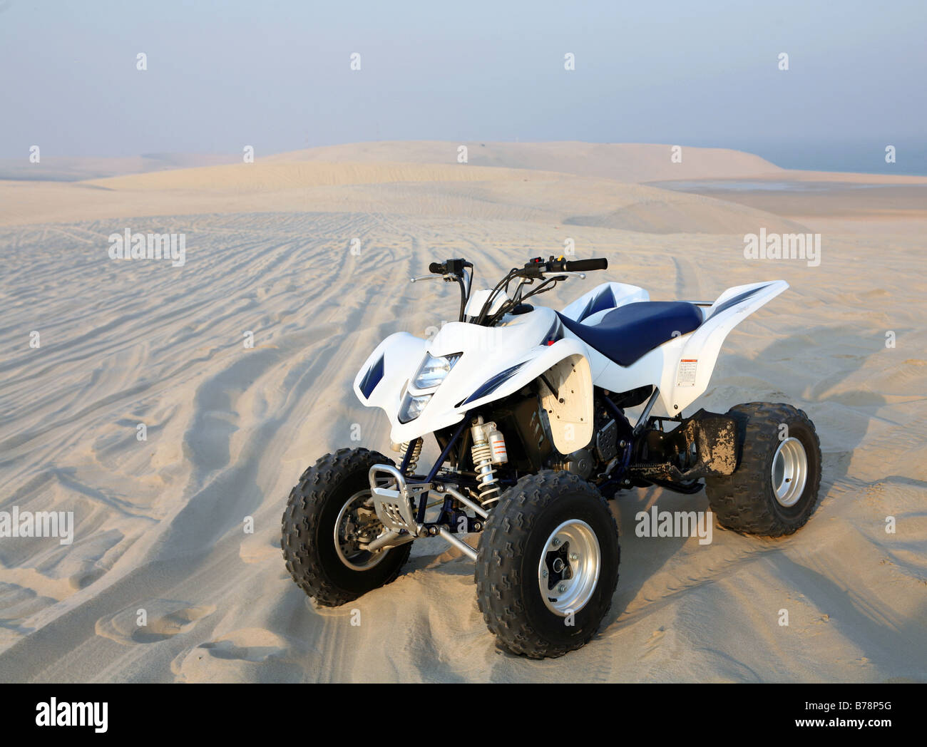 A quad bike in the middle of the Qatari desert Stock Photo - Alamy