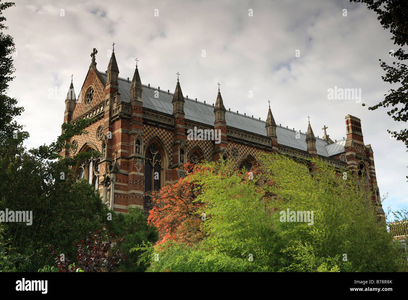 The chapel of Keble College,Oxford - part of Oxford University - seen from the adjacent park. Stock Photo