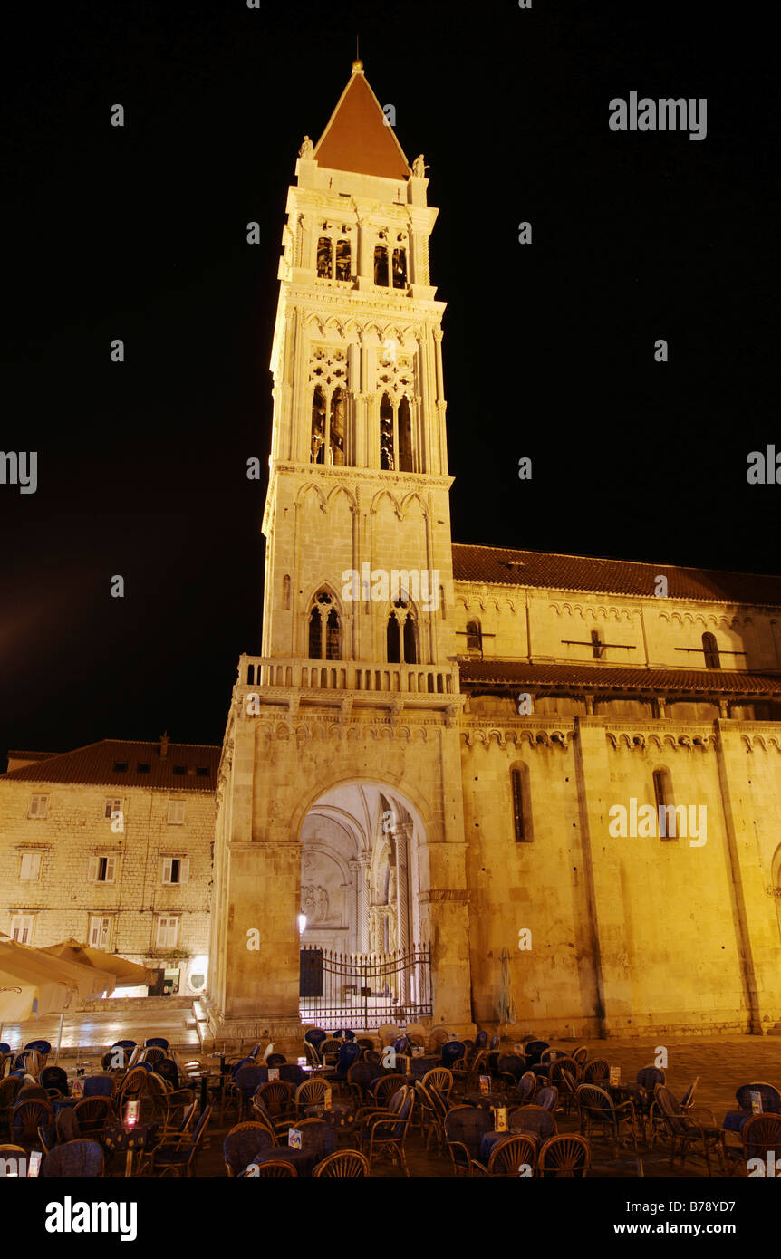 Night shot, church tower, steeple, Kathedrale Sveti Lovro, Cathedral of St. Laurence, Trg Ivan Pavla II, John Paul II Square, T Stock Photo