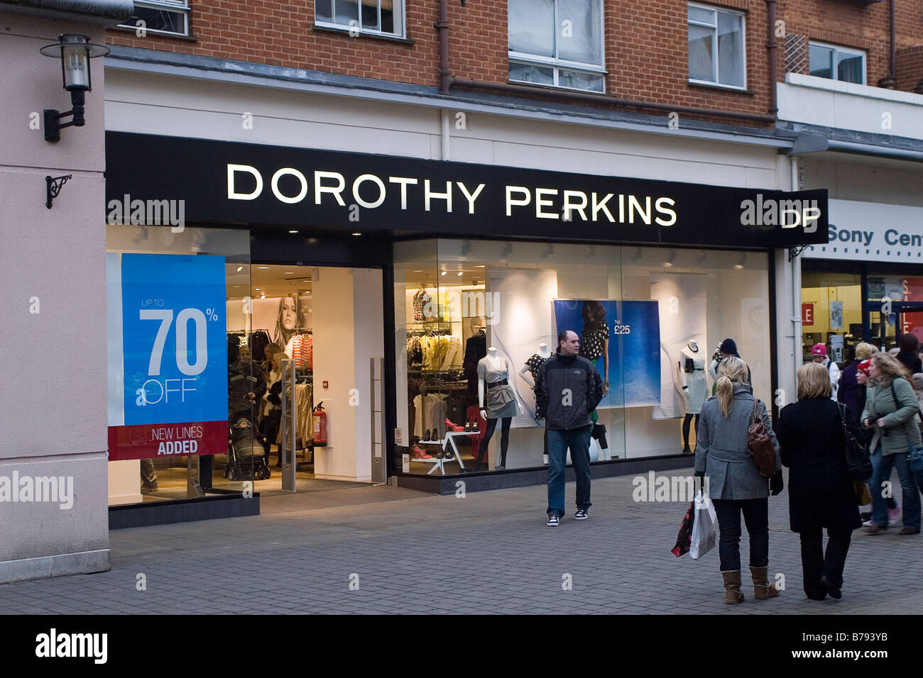 Dorothy perkins shop hi-res stock photography and images - Alamy