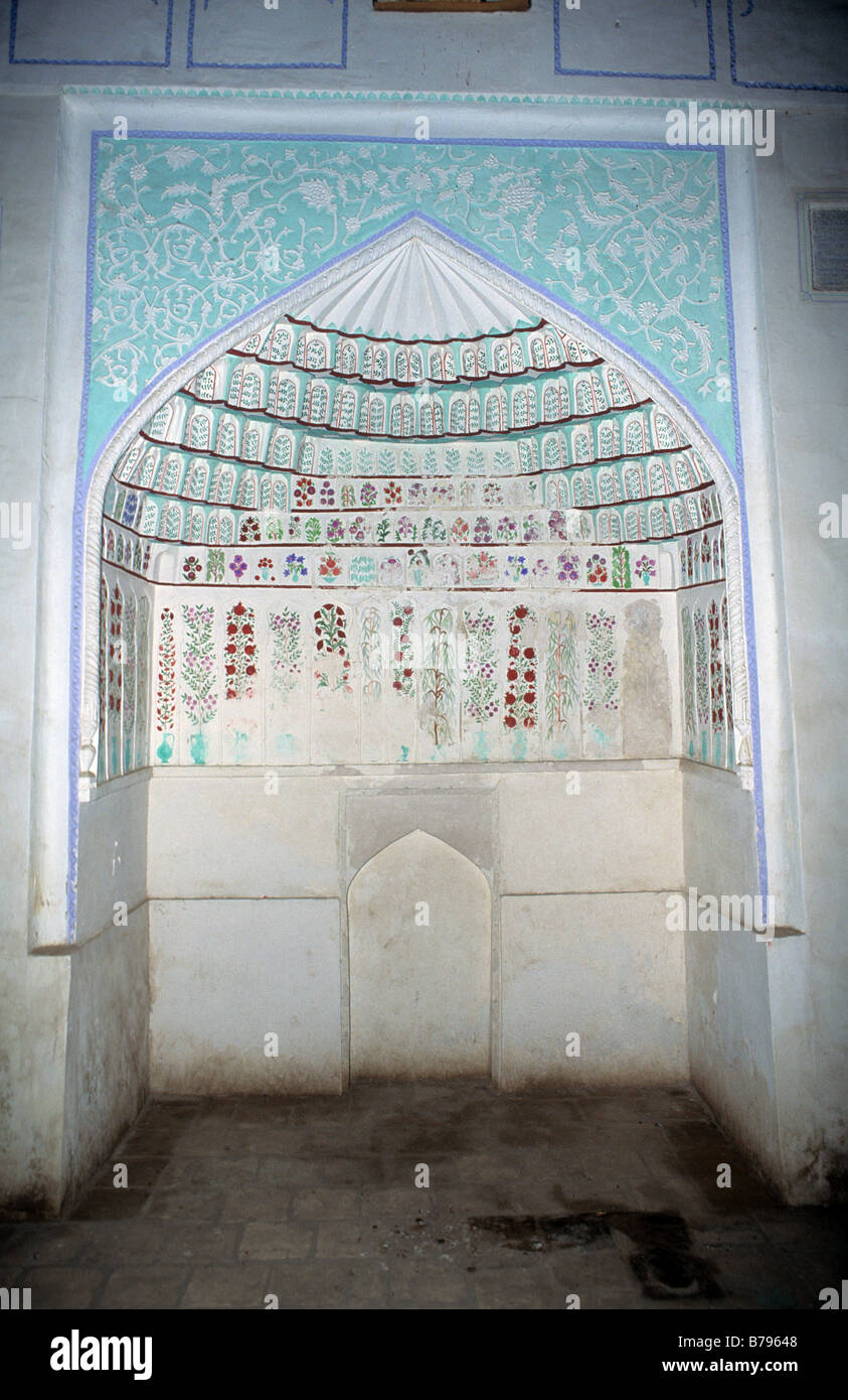 Wall carving in alcove at the Pahlavan Mahmud Mausoleum Khiva Uzbekistan Asia The shrine of Khiva s patron saint Pahlavan Mahmud Stock Photo