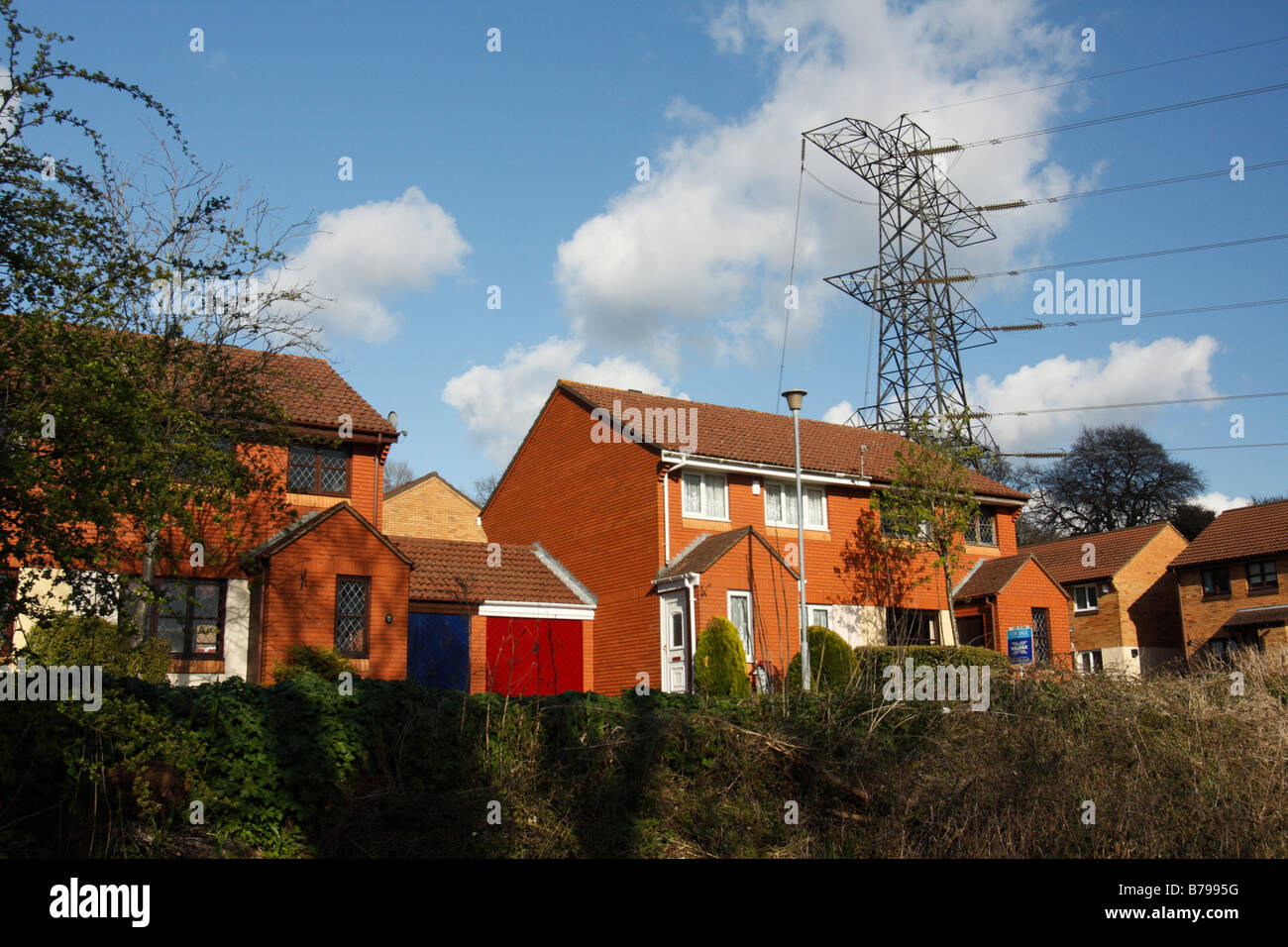 Power lines for houses hires stock photography and images Alamy