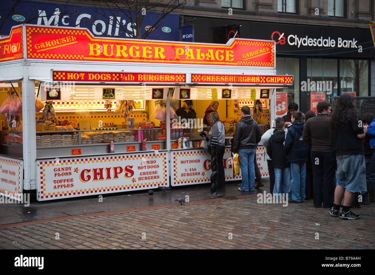Queue for food & drink. Chips for Sale_The Burger Palace a Mobile Snack Van or takeaway, Dundee, Scotland, UK Stock Photo