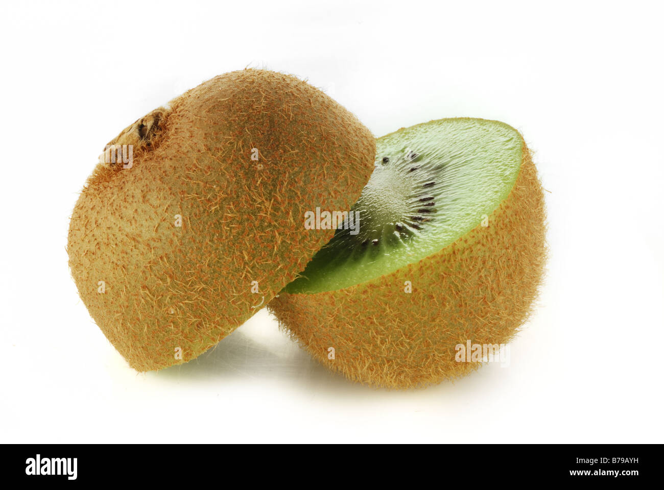 Chopped kiwi hi-res stock photography and images - Alamy
