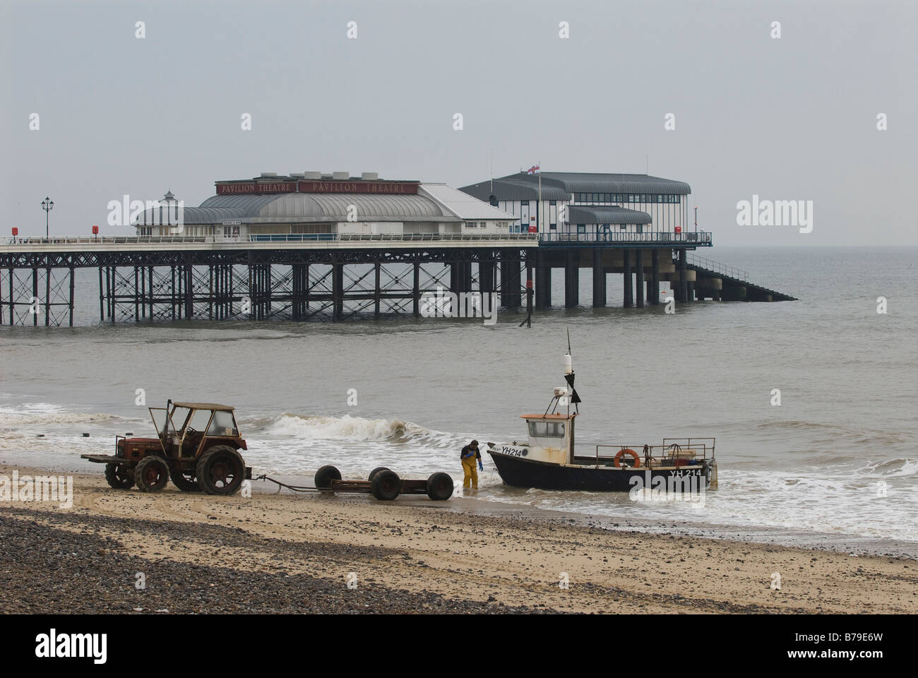 Cromer crab fishing boat hires stock photography and images Alamy