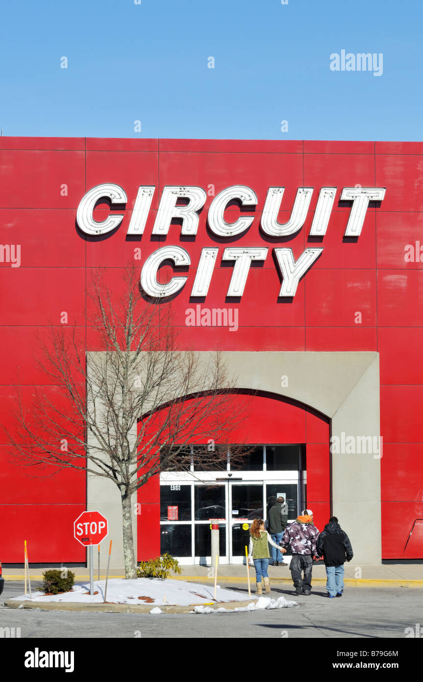 Circuit city retail store in hi-res stock photography and images - Alamy