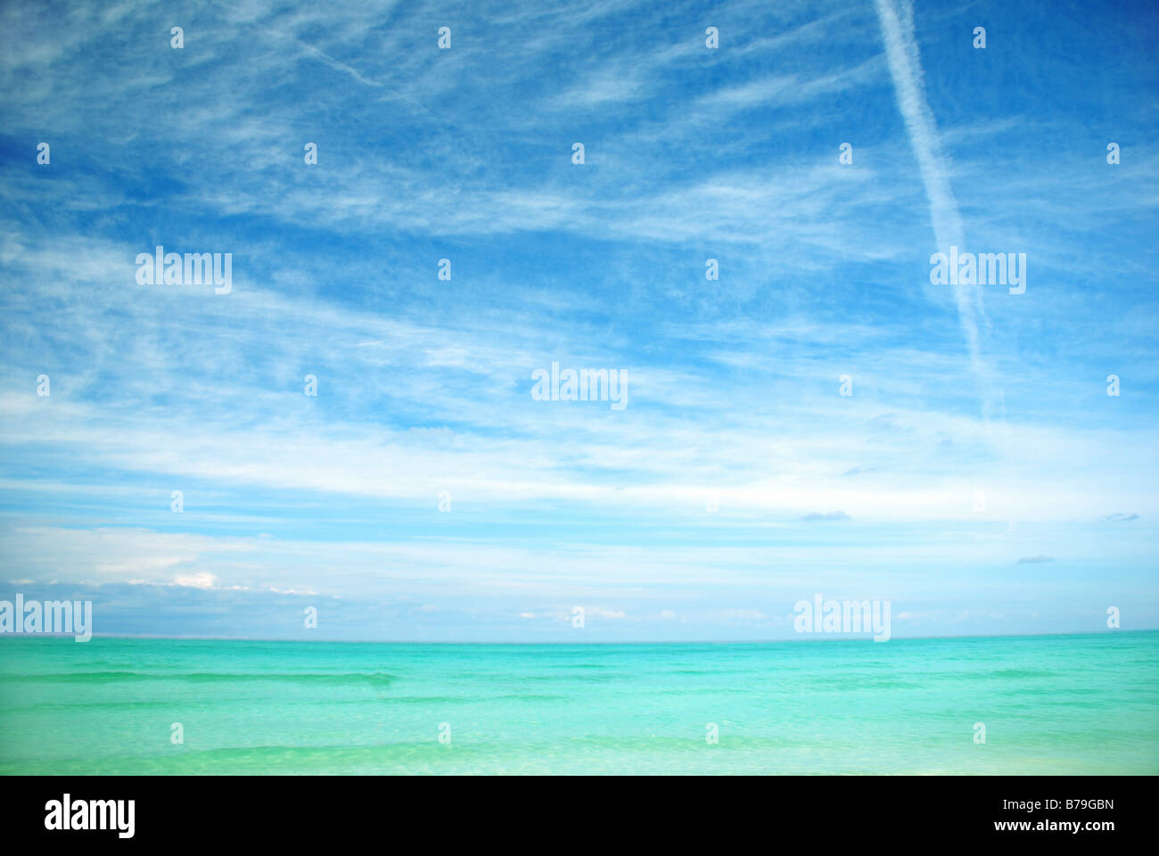 Ocean sky blue hi-res stock photography and images - Alamy