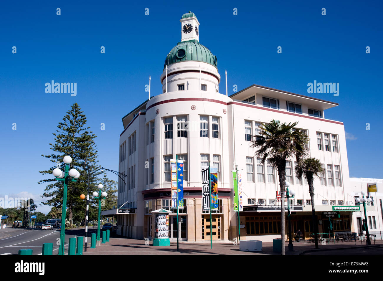 Art Deco building on Marine Parade Napier NZ Stock Photo Alamy