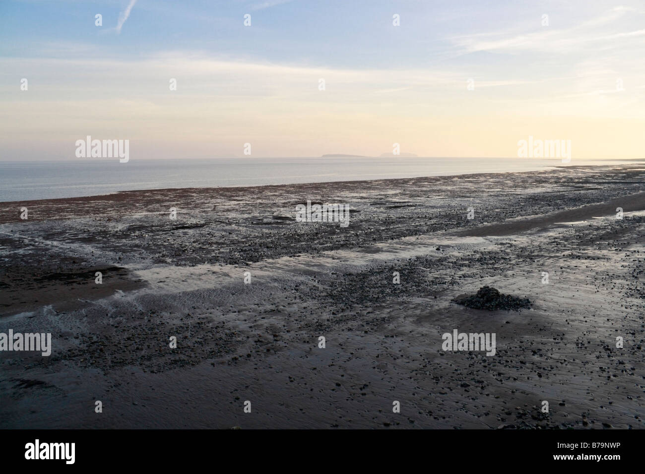 Beach sand severn estuary hi-res stock photography and images - Alamy