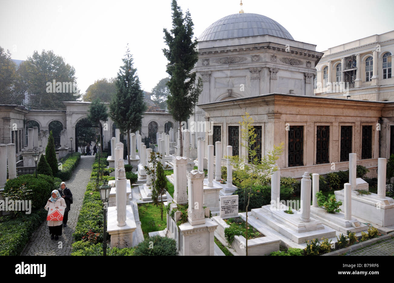 An important Muslim graveyard- the burial place for many  Sultans and prominent leaders- in Eminonu, Istanbul, Turkey. Stock Photo