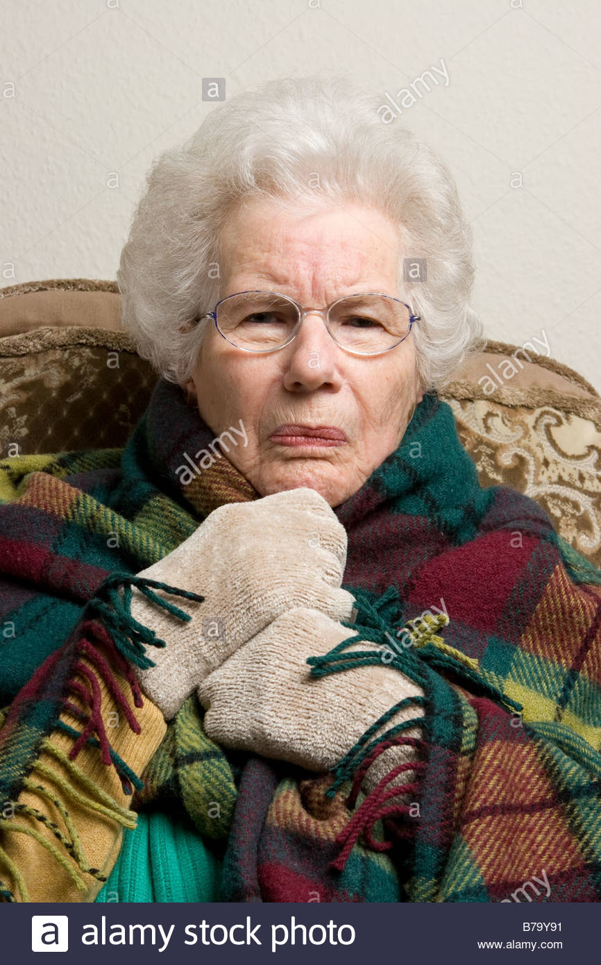 An old woman wrapped-up in a blanket Stock Photo: 21731949 - Alamy