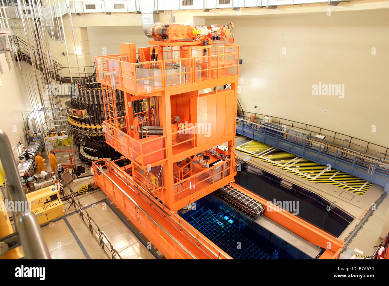 EON Nuclear Power Plant Isar II, reactor building, spent fuel pool, refueling stage, Essenbach, Bavaria, Germany, Europe Stock Photo