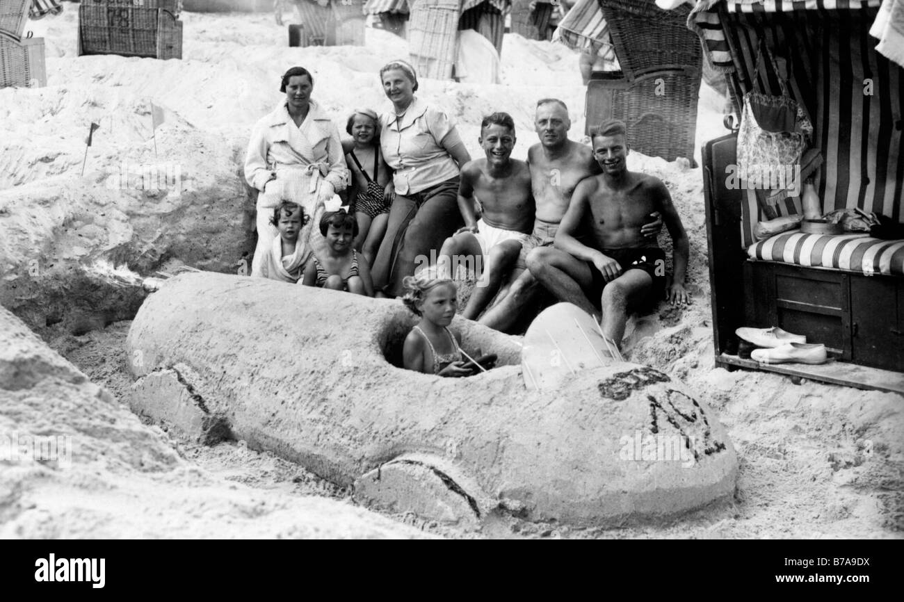 Historic photo, car made of sand, Baltic Sea, ca. 1920 Stock Photo