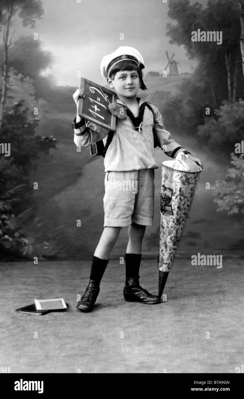 Historic photo, first day at school, ca. 1910 Stock Photo