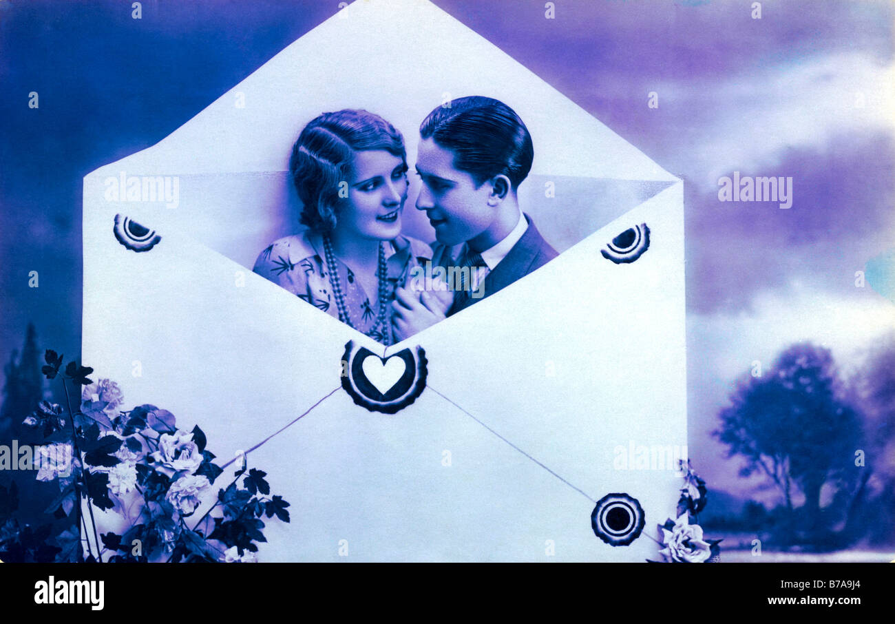 Historic photo, couple in love letter envelope, ca. 1915 Stock Photo