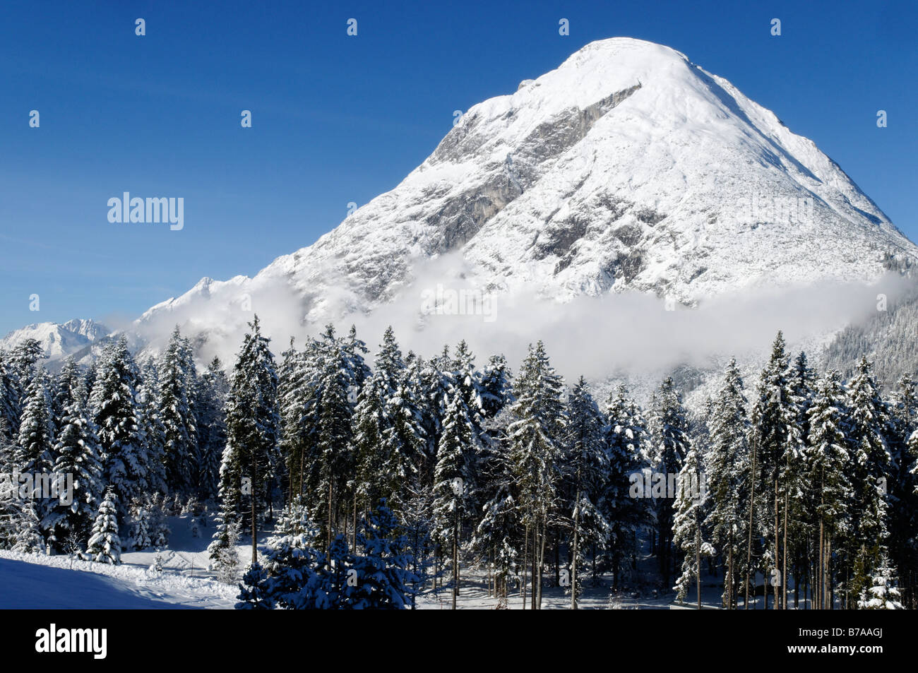 Mt Hohemunde, 2662 m, near Seefeld, Telfs, in winter, Mieminger Range, Tyrol, Austria, Europe Stock Photo