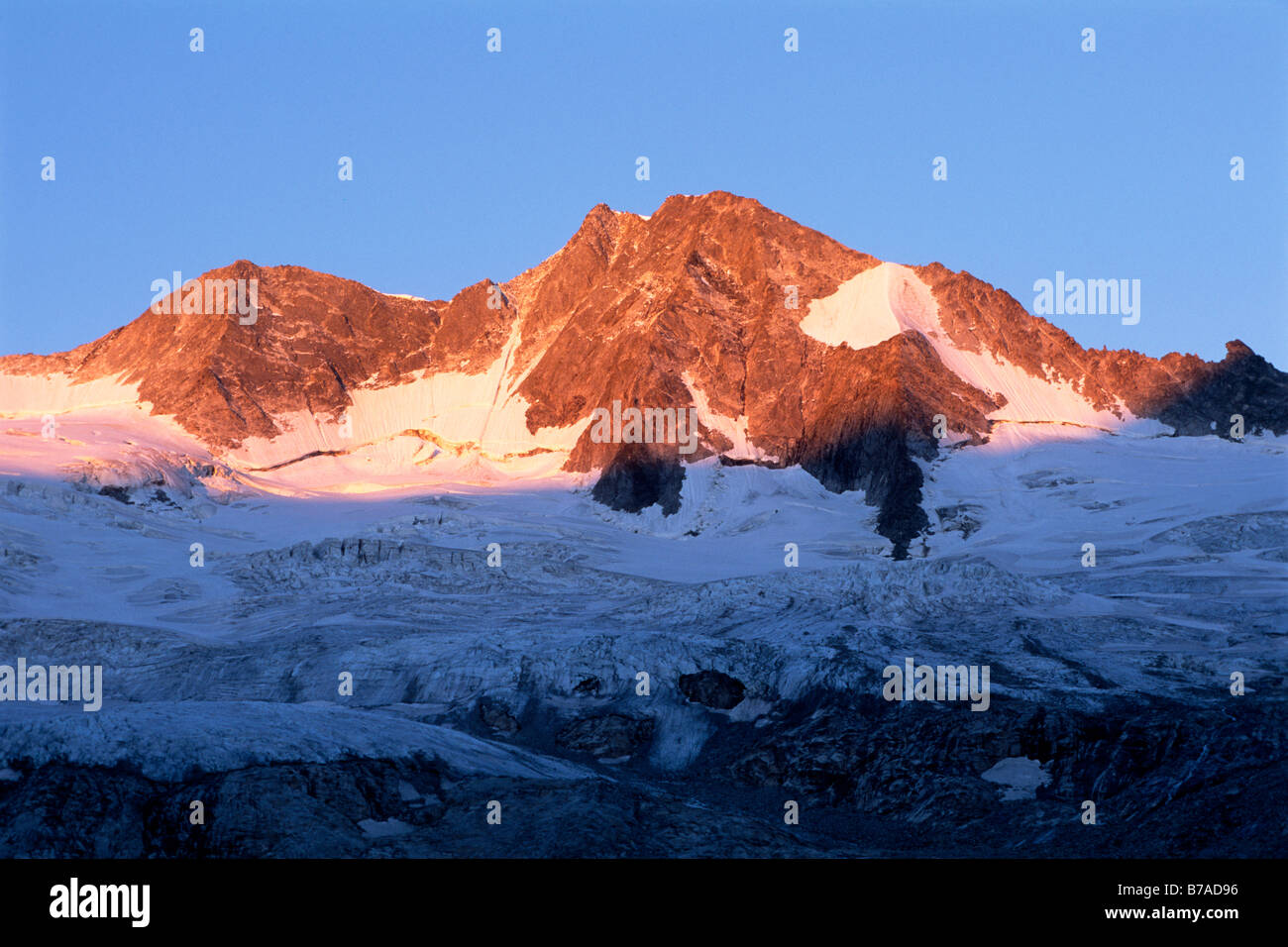 Grosser Moeseler in the sunrise, Zillertal Alps, North Tirol, Austria, Europe Stock Photo