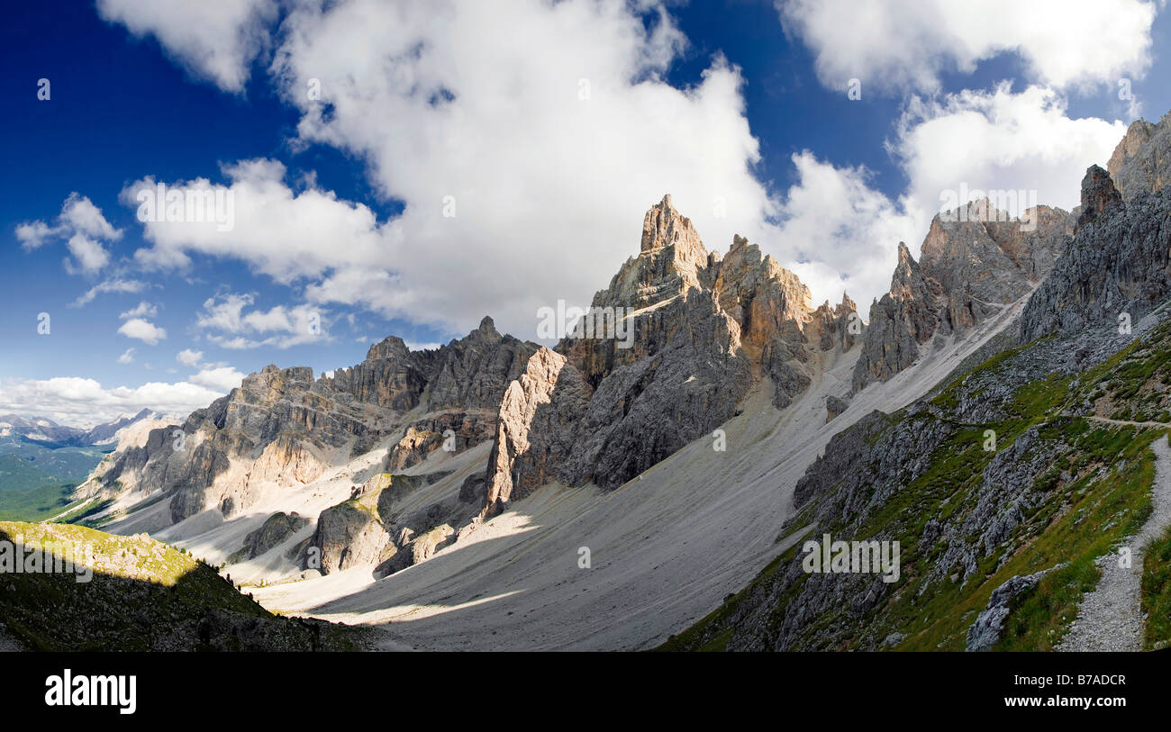 Peaks of the Puez mountains with Piz Duleda in PuezGeisler National