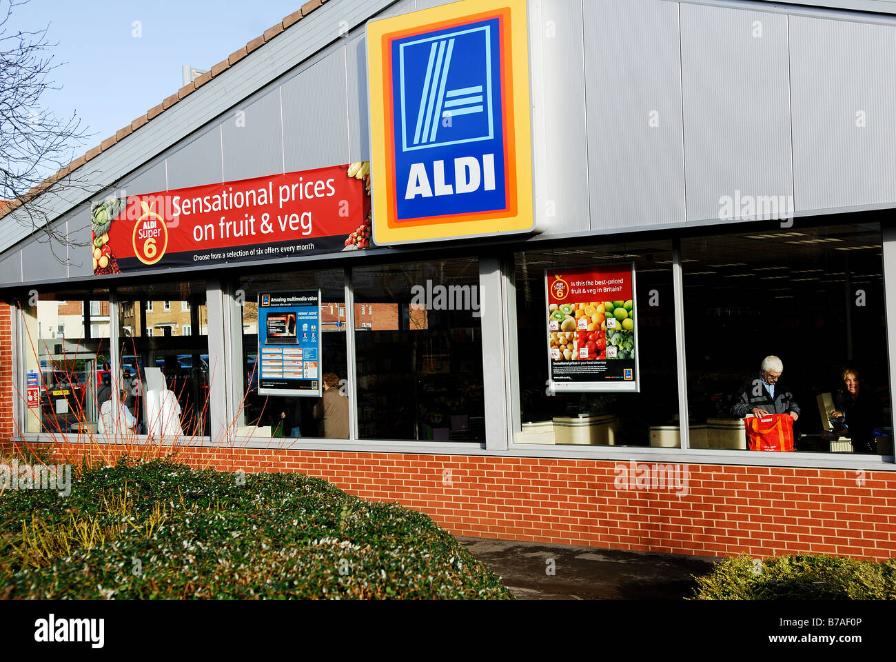 Aldi Supermarket Stock Photo - Alamy