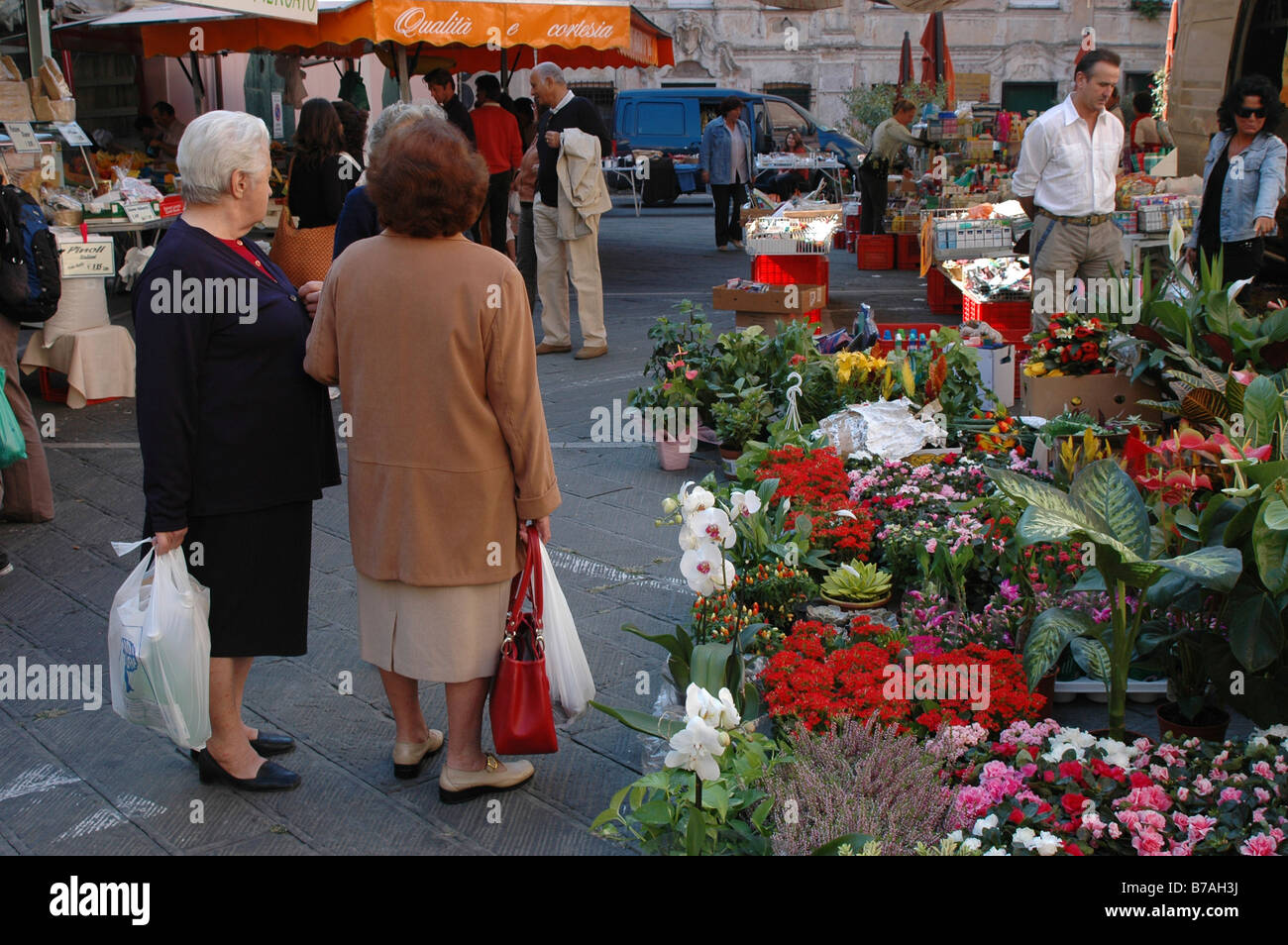 Flower shop italy hires stock photography and images Alamy