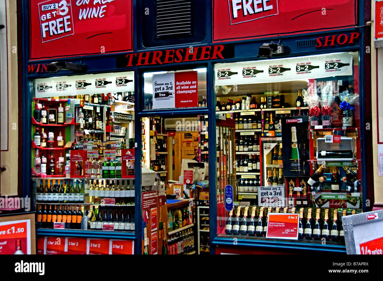 Thresher Wine Merchants 6 Streatham High Road, Stock Photo