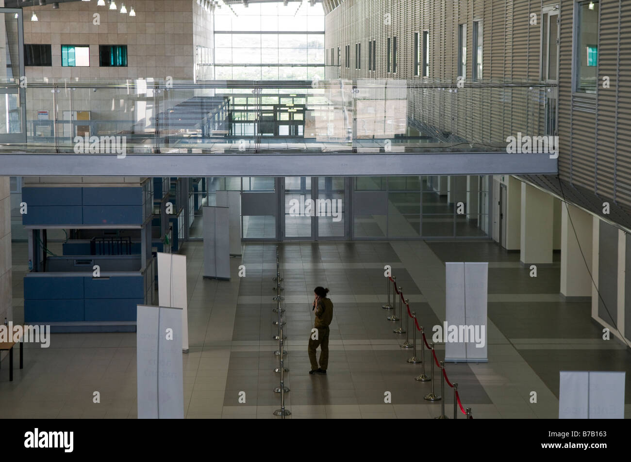 Erez border crossing hi-res stock photography and images - Alamy