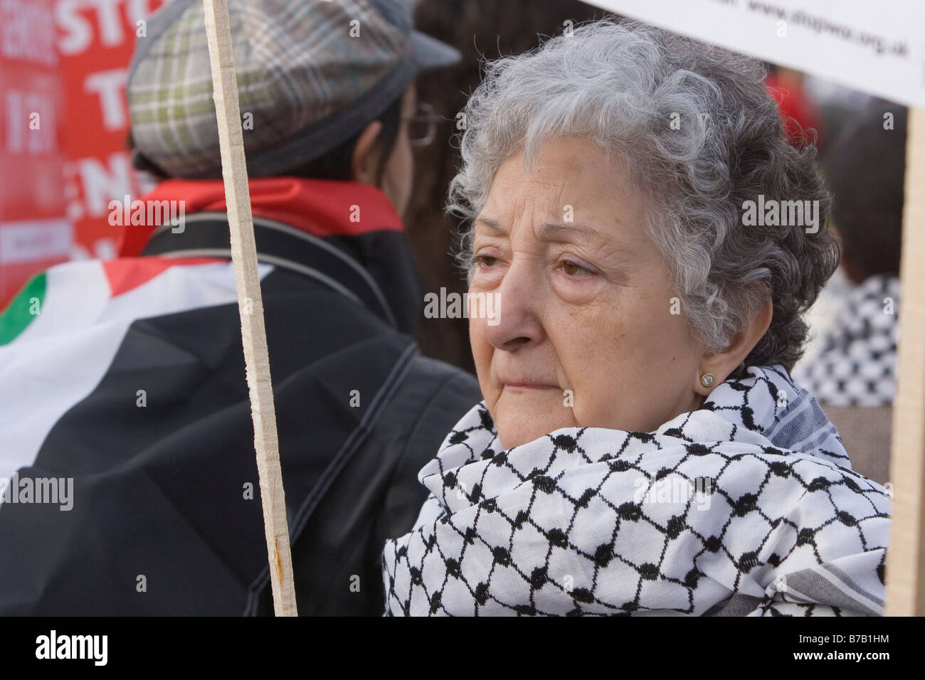elderly woman protesting against Israeli incursion into Gaza Stock ...