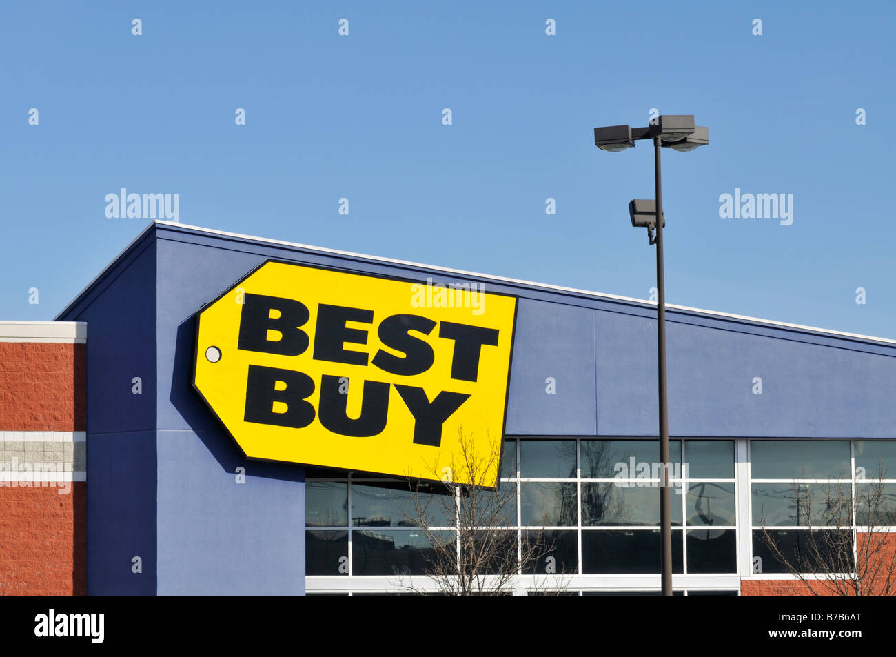 Exterior facade with sign of Best Buy retail store in Massachusetts USA. Stock Photo
