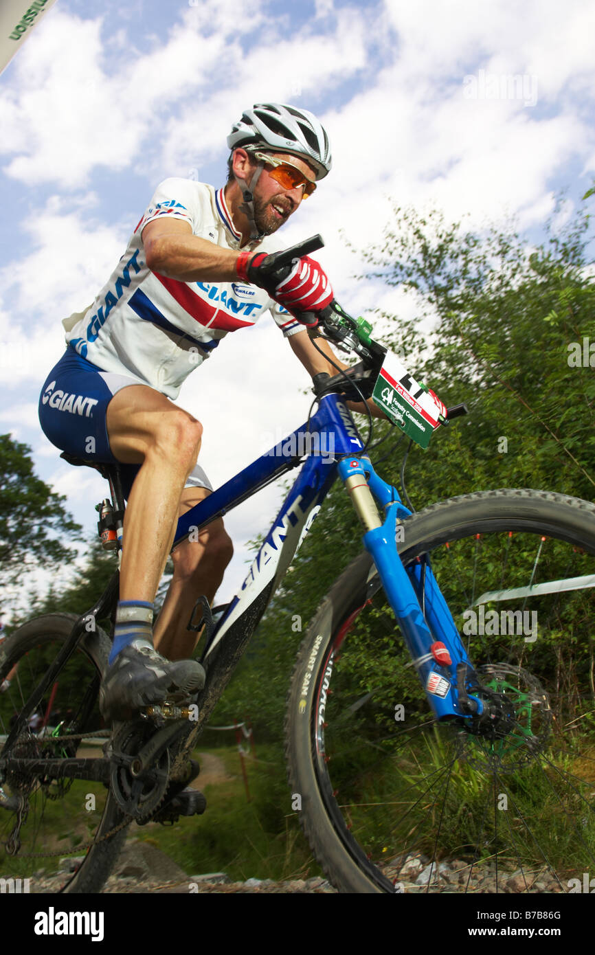 Oli Beckingsale team Giant racing mountain bike cross country in national champions jersey at Fort William Scotland World Cup ev Stock Photo